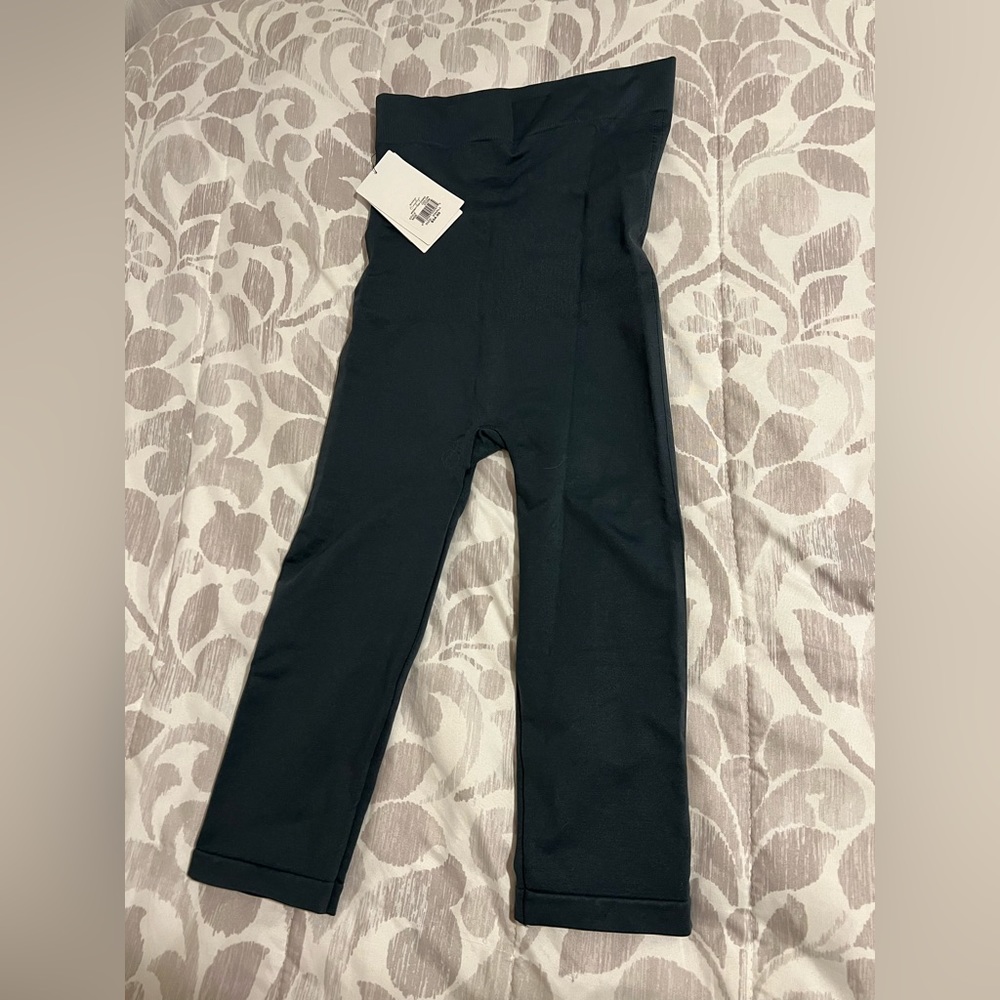 NWT Blanqi Maternity Belly Support Crop Leggings